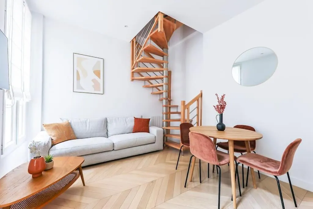 דירה פריז Urban Retreat Brand-New Duplex 2-Bedroom צרפת
